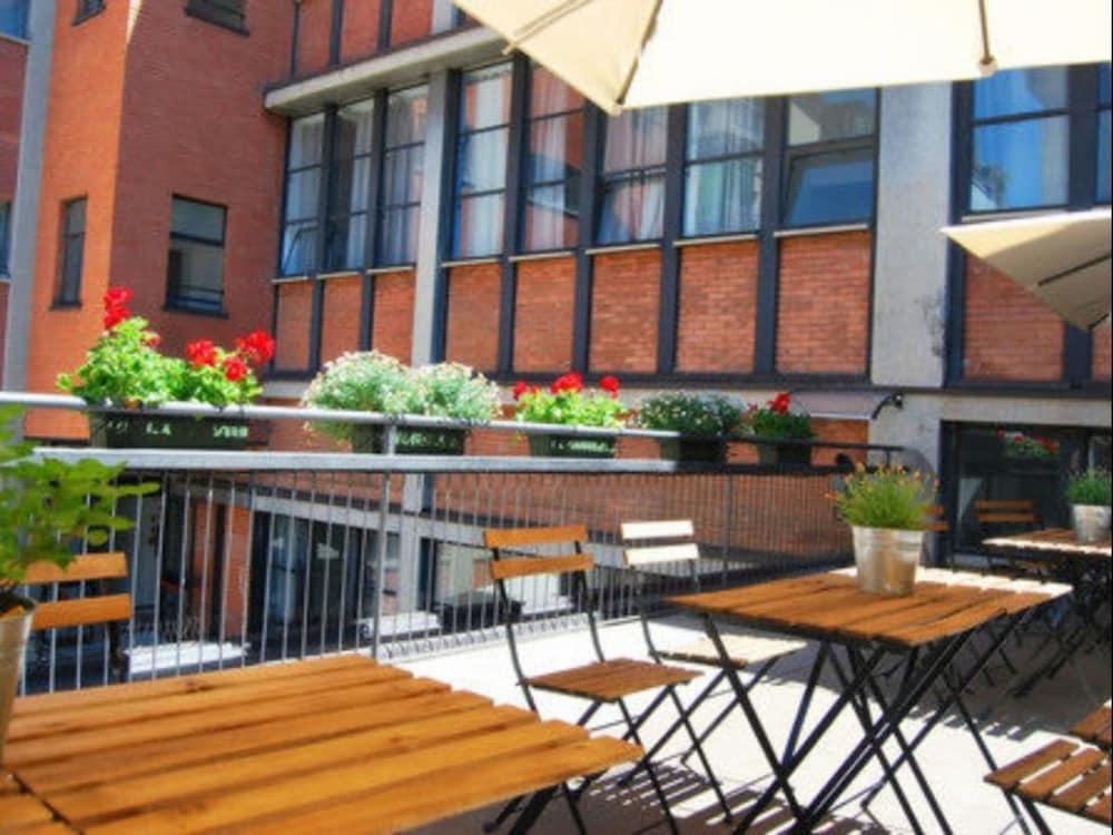 Hostal Mio *